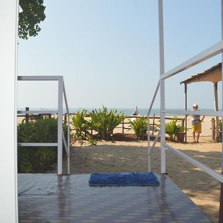 Riya Cottages And Beach Huts Агонда Экстерьер фото