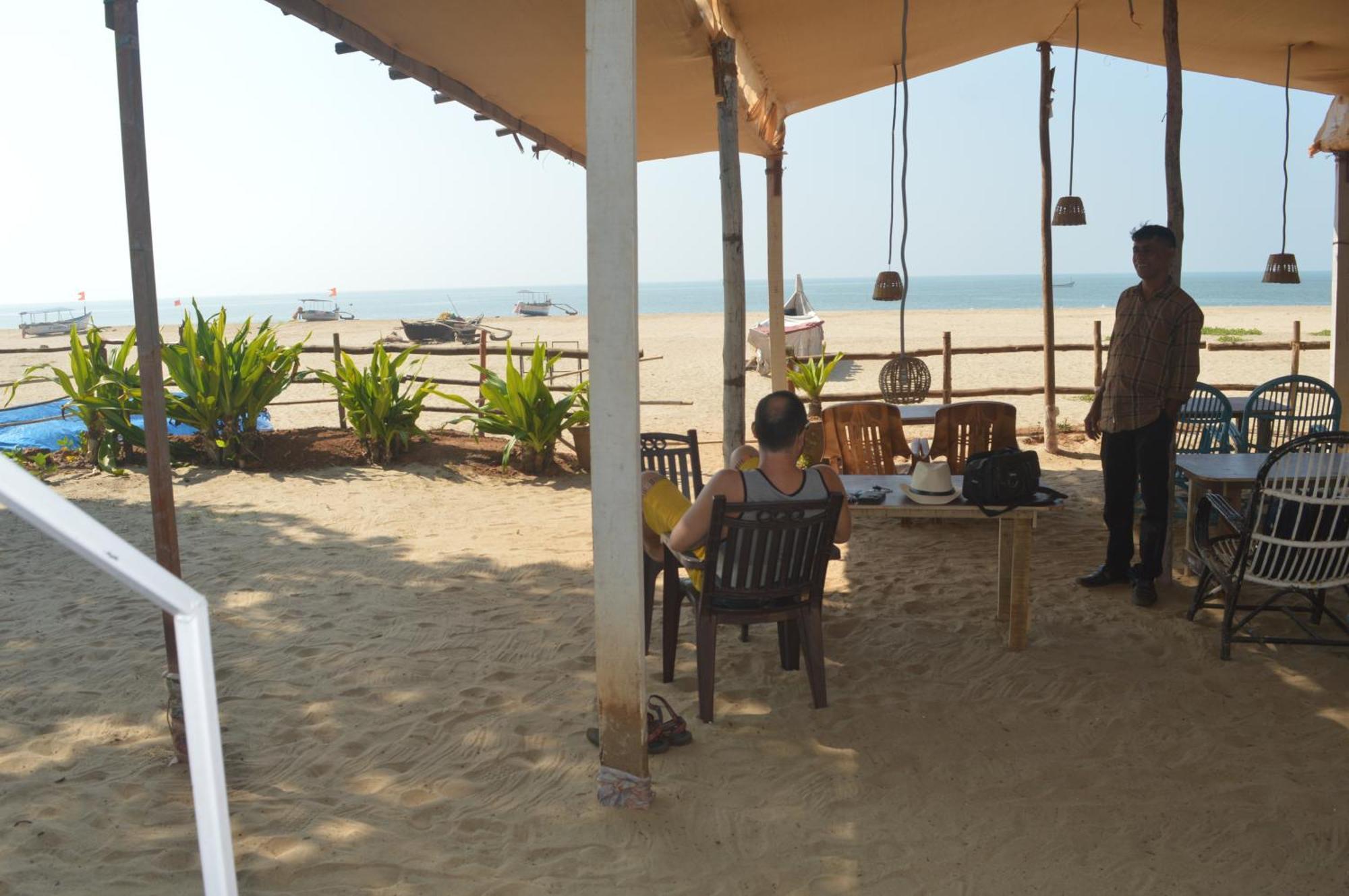 Riya Cottages And Beach Huts Агонда Экстерьер фото