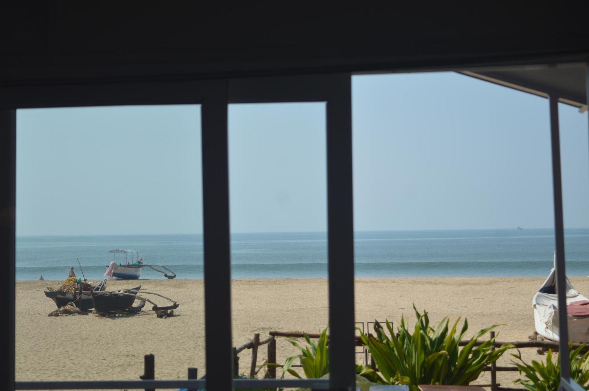 Riya Cottages And Beach Huts Агонда Экстерьер фото
